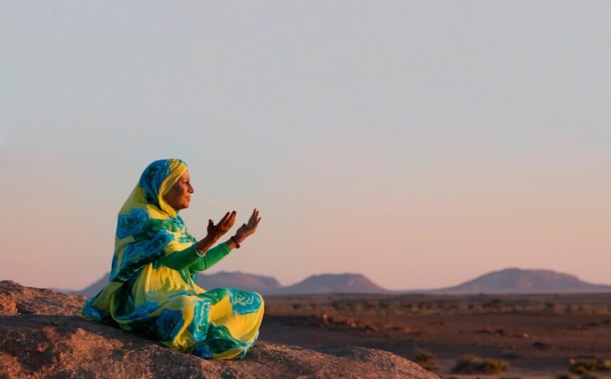 Cine | El legado de la cantante saharaui Mariem Hassan llega a la gran pantalla con ‘Mariem’ – El Salto – Edición General