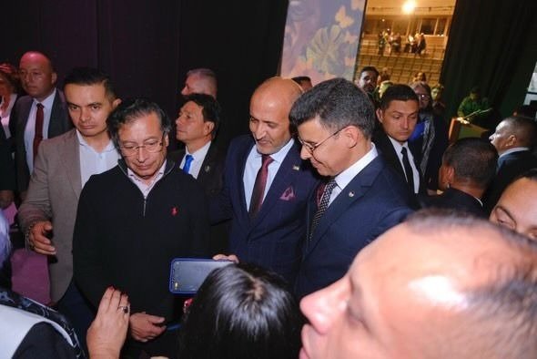 presidente de la República de Colombia, Gustavo Petro, recibió al embajador en Misión de la República Saharaui (RASD), Mohamed Zrug, presidente de la República de Colombia, Gustavo Petro, recibió al embajador en Misión de la República Saharaui (RASD), Mohamed Zrug,