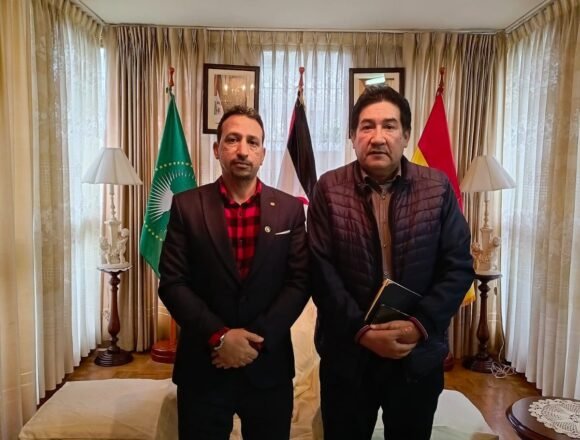La RASD mantiene la calidad de miembro observador del Parlamento Andino:  Representante parlamentario supraestatal de Bolivia visita la embajada de la RASD