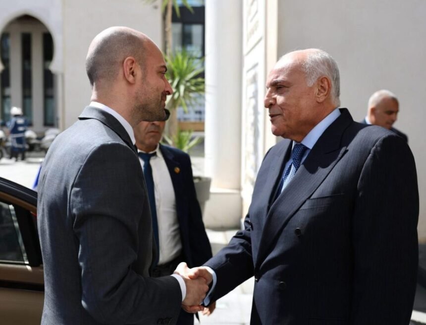 20250406_133935-1068x712-1 Ministro de Exteriores francés llega a Argelia para normalizar las relaciones diplomáticas