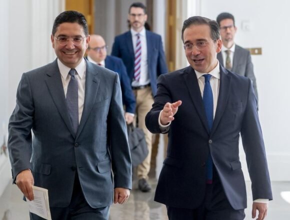 El actual gobierno progresista existe gracias al sacrificio del pueblo saharaui en el altar de la realpolitik. Sánchez está convencido de que es un precio que vale la pena pagar. (Fuente: Pedro Sánchez y los saharauis: ¿un caso del dilema de Coventry? – ARA)