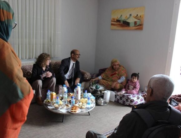 Ermua reafirma su compromiso con el pueblo saharaui en una visita de su ministro de Salud | El Correo