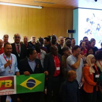 UGTSARIO participa en el IX Congreso de la Confederación Sindical Galega, a invitación de la organización anfitriona