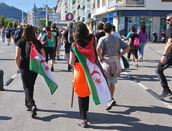 La VI Ruta Solidaria Castreña denuncia 50 años de abandono al pueblo saharaui y exige justicia para la infancia refugiada – El Faradio 