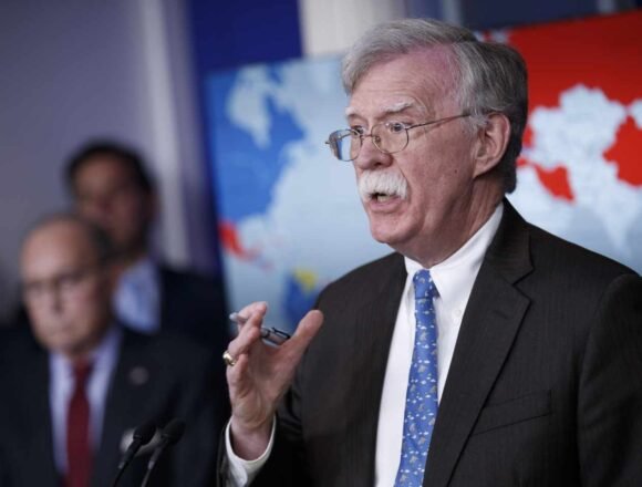 El ex asesor de seguridad nacional de Trump pide a EEUU que apoye el referéndum en el Sáhara Occidental