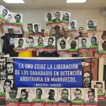 CCOO de Andalucía recibe a la Plataforma de Mujeres por el Sáhara Occidental en una campaña de denuncia por los presos políticos saharauis en cárceles de Marruecos