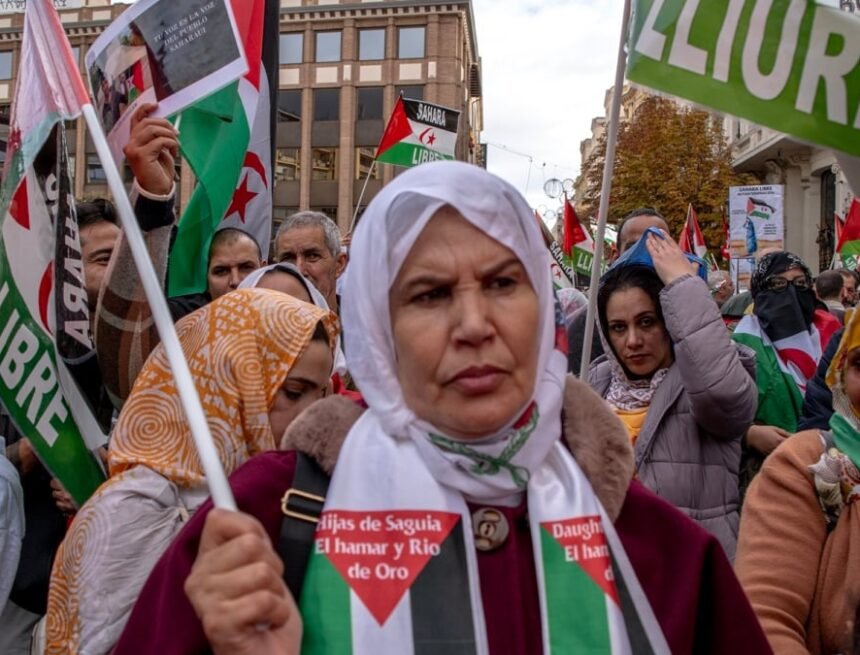 mujer-saharaui-1200x675-1 El Gobierno niega ahora la nacionalidad española obtenida por los saharauis al rechazar la residencia a sus hijos – El Independiente
