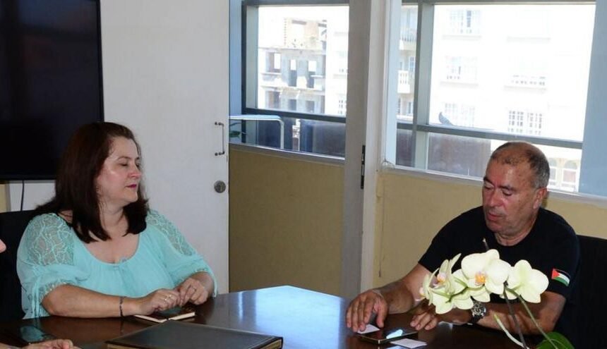 Mohamed Salem (UGTSARIO): «Queremos una vida digna para los obreros saharauis» – Faro de Vigo