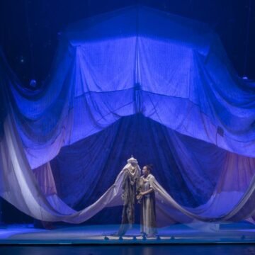 Un Sahara en carne (y memoria) viva se hace con el Teatro Pérez Galdós