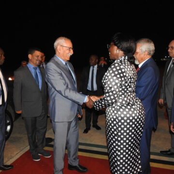 El Presidente Ghali arriba a Maputo para participación en el Quincuagésimo Aniversario de la Independencia de Mozambique | Sahara Press Service (SPS)