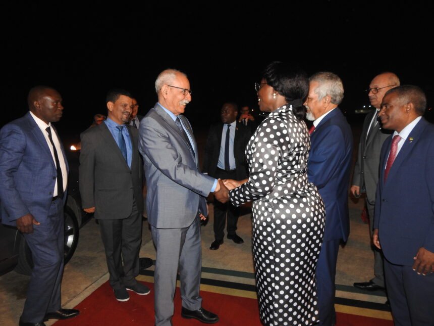 El Presidente Ghali arriba a Maputo para participación en el Quincuagésimo Aniversario de la Independencia de Mozambique | Sahara Press Service (SPS)