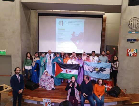 El Grupo Tuiza, embajadoras de la cultura saharaui en Argentina, pone el broche final a la II Conferencia Internacional de Periodistas Solidarios con la Causa Saharaui | Sahara Press Service (SPS)