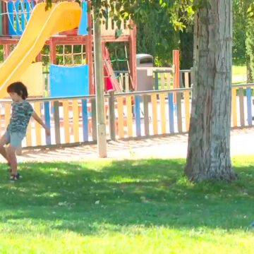 Familias madrileñas acogen a niños saharauis durante los meses de verano – TeleMadrid