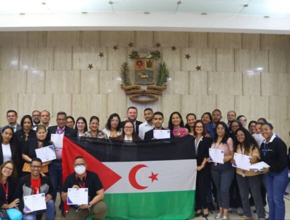 2_foto_grupal_de_taller_en_cancilleria La Universidad Bolivariana de Venezuela (UBV) crea la Cátedra Libre Sáhara Occidental “Luali Mustafá Sayed” | Sahara Press Service (SPS)