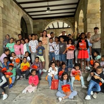 Durango recibe a 40 niños y niñas saharauis del programa “Oporrak bakean” | dotb Durangaldeko Telebista