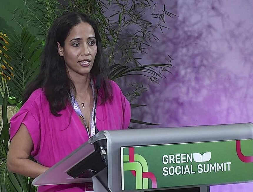 P16-17F1_2023_GreenSocialSummit_-_Tesh_Sidi_article_main Tesh Sidi: “Es muy importante que los hijos de la colonialidad no se vuelvan una burguesía colonizada” – La Diaria