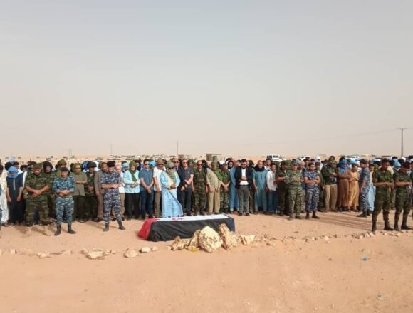 El cuerpo de Jadiya Hamdi fue enterrado en un ambiente solemne en el cementerio de la Wilaya de Smara | Sahara Press Service (SPS)