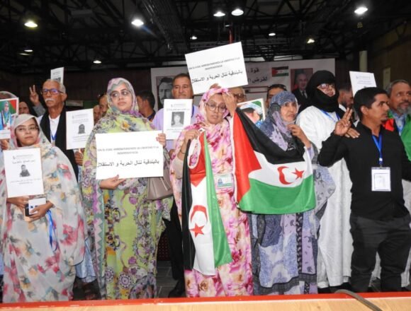 Los participantes en la Universidad de Verano del Frente Polisario se solidarizan con los presos civiles saharauis en cárceles marroquíes