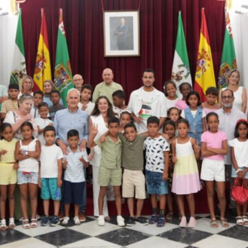 «Vacaciones en paz»: 170 niños saharauis veranean en las playas de CÁDIZ con familias de acogida – El Debate