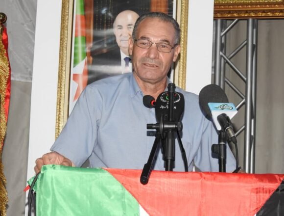 BOUMERDÈS (ARGELIA) | El profesor Jamal Abdessalam destacó la amarga experiencia del colonialismo en el Sáhara Occidental (conferenciante Universidad de Verano) 