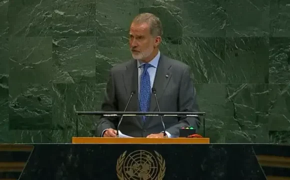 68d3ed22c77b7 Felipe VI dice que «en el caso del Sahara Occidental, España seguirá apoyando al enviado personal del Secretario General de Naciones Unidas para alcanzar una solución aceptable y concorde con las normas y el marco de Naciones Unidas» – Apertura del 80º periodo de sesiones de la Asamblea General de las Naciones Unidas