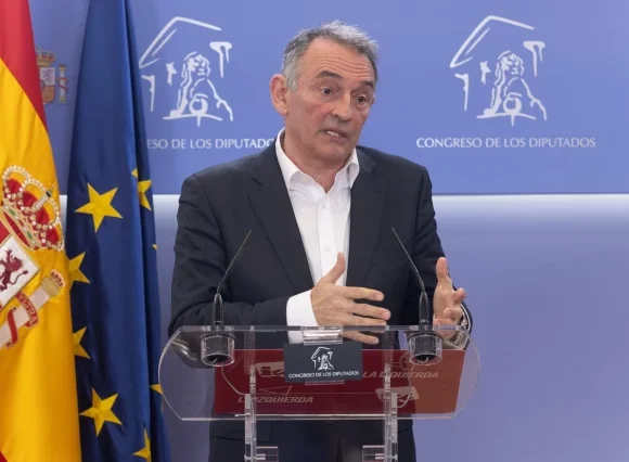 Sumar urge a Sánchez a cumplir la sentencia del TJUE y a avalar que el Polisario negocie acuerdos de pesca con la UE