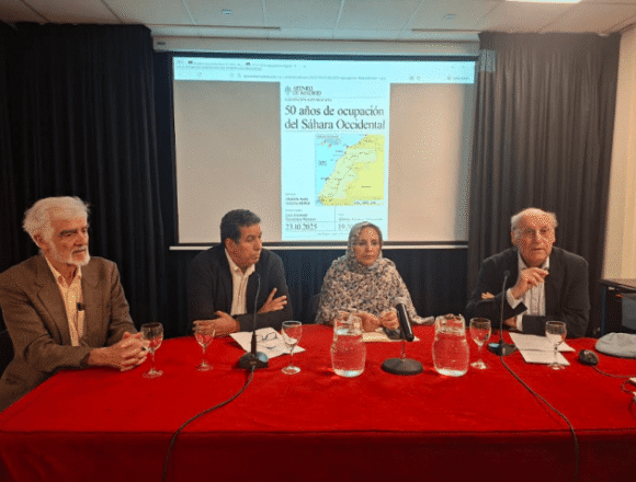 50-anos-captura.2png Abdulah Arabi: Con un sobre Marruecos consigue estar en los periódicos – Contramutis