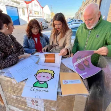 7582604 LA Diputación de Zaragoza ENVÍA AL SÁHARA MATERIALES EDUCATIVOS PARA 2.800 ESTUDIANTES DE ESPAÑOL