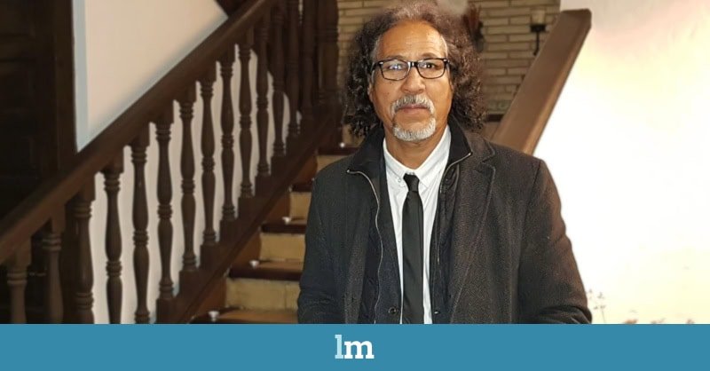 bskycard-Bahia-Mahmud-Awah Bahia Mahmud Awah, poeta saharahui: «No se puede hacer una revolución con una vieja camisa de fuerza» | lamarea