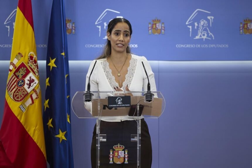 fotonoticia_20251028105515_1920-1024x683-1 Sumar confirma el retorno a España de Safía, joven saharaui retenida en Argelia durante dos años