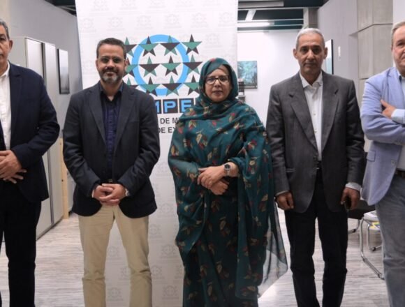 Un encuentro con el Presidente de la FEMPEX inaugura la ronda de reuniones institucionales en Extremadura de representantes del pueblo Saharaui | Infoprovincia