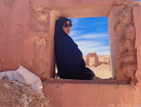 “Espero que logremos celebrar este día sin este sufrimiento, aquí en los campamentos y en todo el mundo” – Ahjaba Hamadi, coordinadora de la ONG La Semilla del Bien en los campamentos de Tinduf