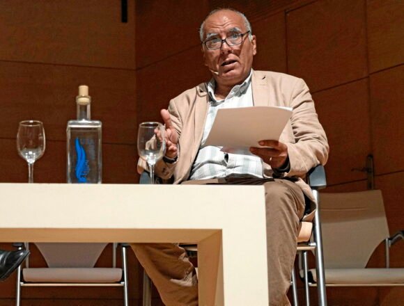 1121_mun_SAHARA «No pueden eliminar el derecho a la autodeterminación del Sáhara» – Abdeslam Aomar Lahsen en Naiz: