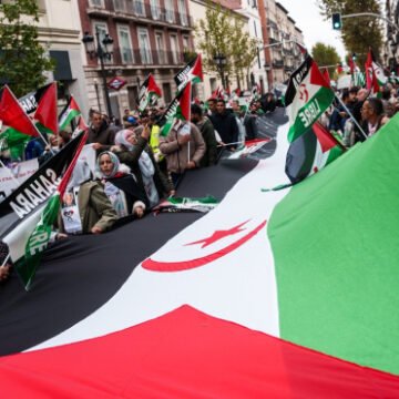 Miles de manifestantes piden en Madrid el fin de la ocupación marroquí del Sáhara Occidental – Público