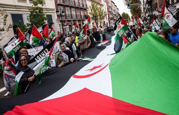 Miles de manifestantes piden en Madrid el fin de la ocupación marroquí del Sáhara Occidental – Público