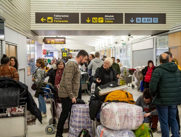 Foronda Puente aéreo solidario con el pueblo saharaui desde Euskal Herria a los campamentos de Tinduf | Naiz