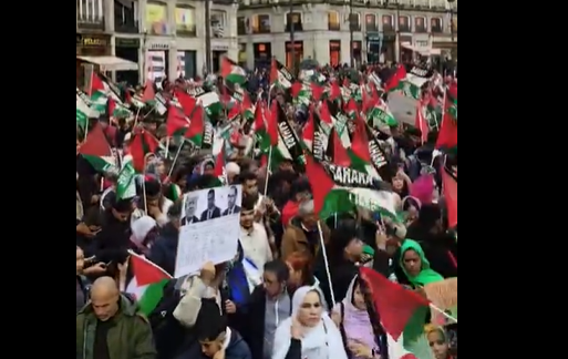 RTYUIO En el 50º aniversario de los Acuerdos de Madrid, la diáspora saharaui en España se MANIFIESTA por la autodeterminación del Sáhara Occidental