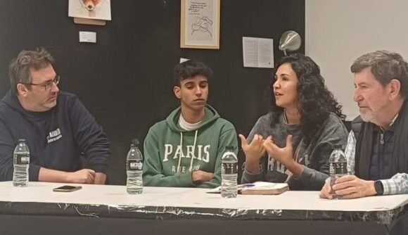 WhatsApp-Image-2025-11-24-at-21.01.37-1-e1764015248963 Nietos de la arena: jóvenes cántabros de origen saharaui se mueven entre la mirada al futuro y la lucha por su identidad – El Faradio