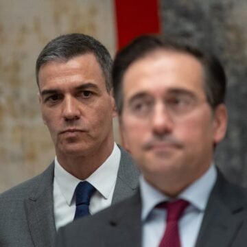 europapress-6776582-presidente-gobierno-pedro-sanchez-ministro-exteriores-jose-manuel-albares-1200x675-1 El PSOE se queda solo en la iniciativa del PP en el Congreso que insta al Gobierno a respetar el “derecho internacional” en el Sáhara – EL INDEPENDIENTE