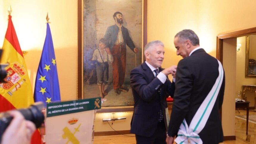 La medalla de Marlaska a Hammouchi o el arte de la humillación diplomática