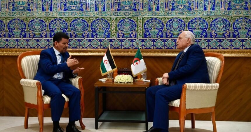El Ministro de Exteriores y Asuntos Africanos saharaui se reúne con su homólogo argelino