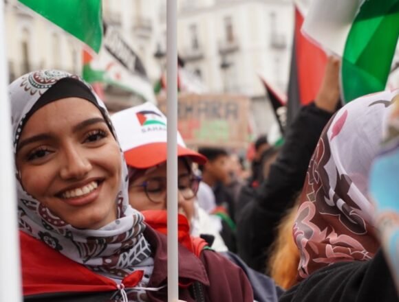 manifestacion-sahara-madrid19-1200x675-1 “Cantando a través de los muros”: la música que une al Sáhara Occidental con Palestina