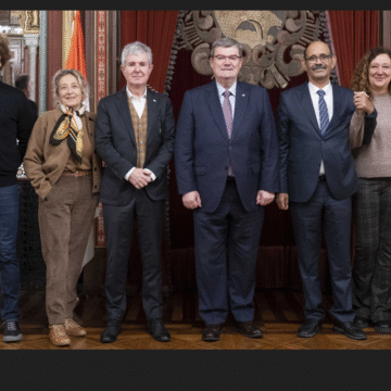 EL ALCALDE DE BILBAO RECIBE A SALEK BABA, MINISTRO DE SALUD PÚBLICA DE LA REPÚBLICA SAHARAUI