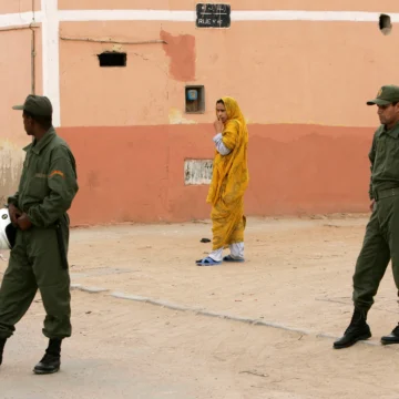 2005-06-07T000000Z_2028617727_RP6DRMWAPVAA_RTRMADP_3_WESTERN-SAHARA Bilan 2025 | Sahara occidental : répression, droits humains et le mur du silence (5)