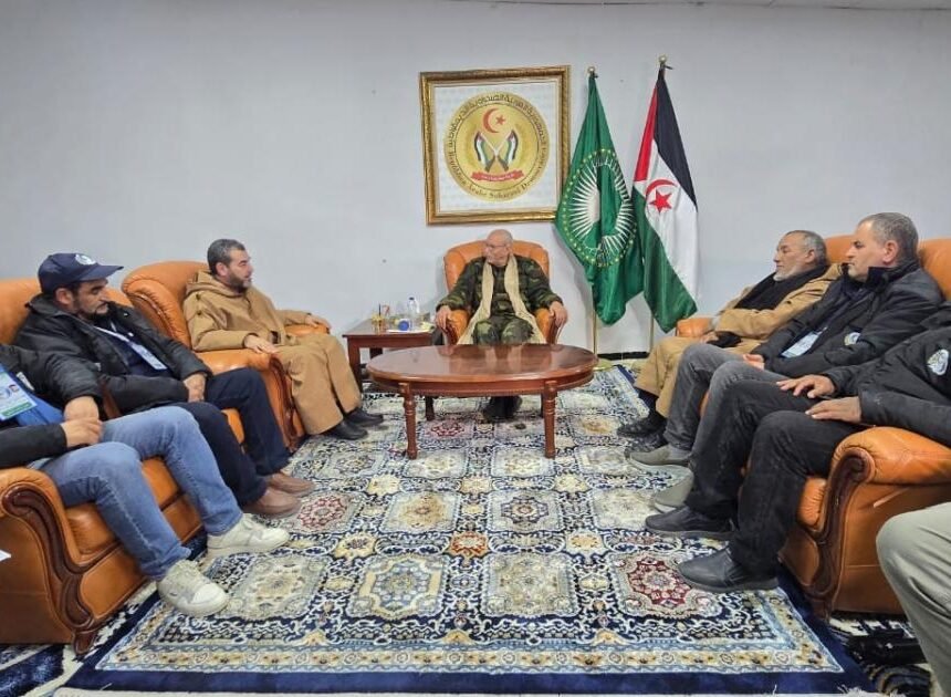 El presidente Brahim Gali recibe a la delegación dirigente de la Asociación argelina Manos Blancas (جمعية الأيادي البيضاء)