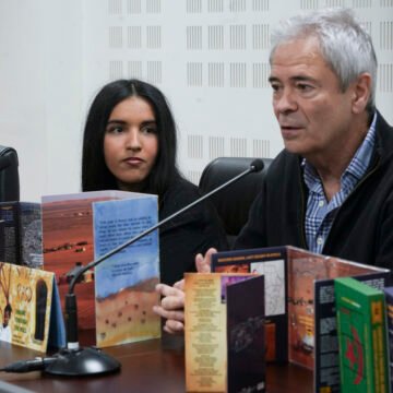 Club 44, un colectivo con docenas de canciones solidarias – Iñaki Zaratiegi en NAIZ: