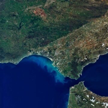 estrecho-gibraltar-1-1 El túnel del Estrecho amenaza con convertir a Andalucía en un ‘pasillo logístico’ de Marruecos