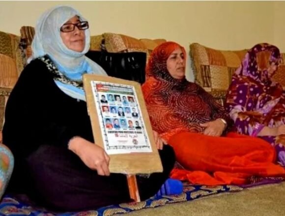 madres-15 Quince jóvenes saharauis llevan veinte años desaparecidos y Marruecos dice que no sabe nada – Contramutis