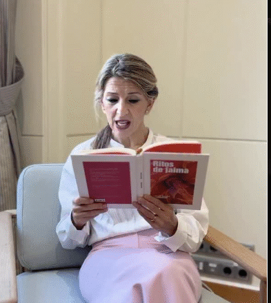 sdfgdressdrfgferdf Yolanda Díaz ‘contraprograma’ la cumbre con Marruecos recitando en Instagram un poema del saharaui Limam Boisha