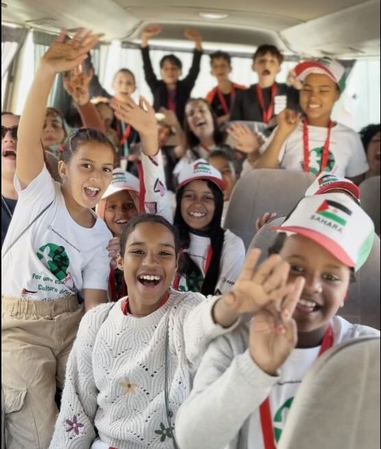 bus Diario de viaje a los campamentos saharauis. Día 3. Hermanamientos y convivencia. – Escuela Sahara